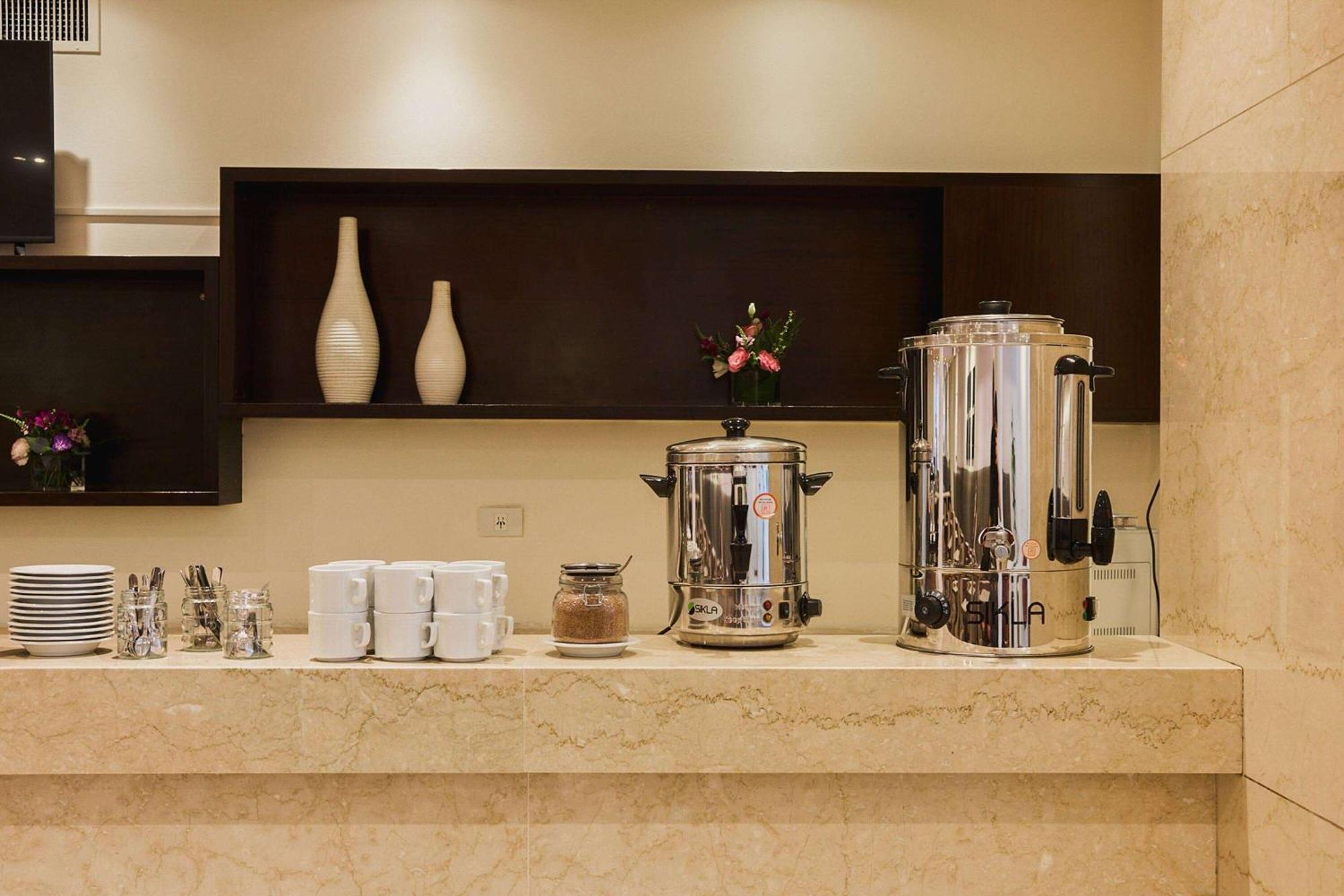 Dazzler By Wyndham Buenos Aires San Martin Hotel Eksteriør billede
