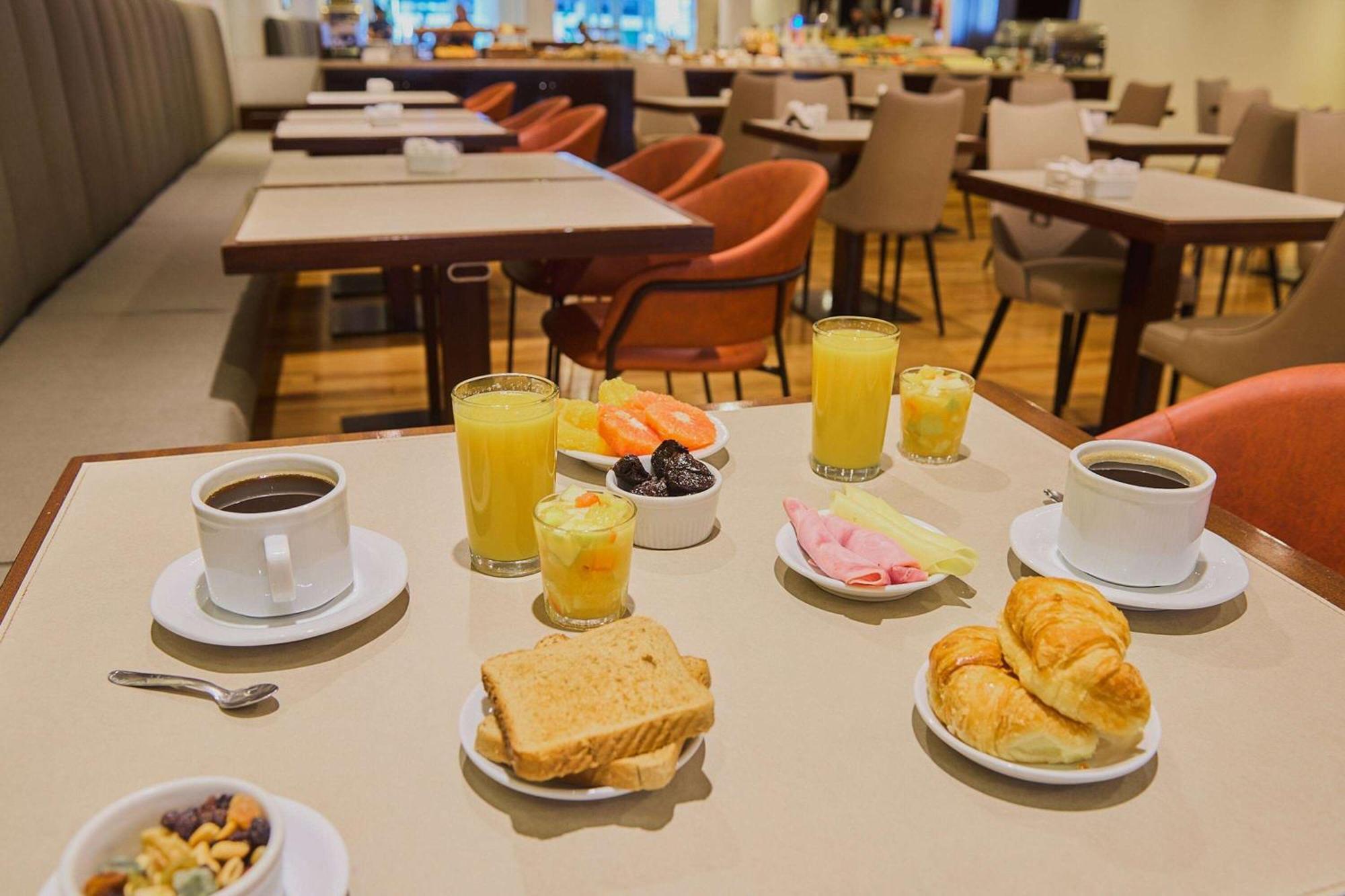 Dazzler By Wyndham Buenos Aires San Martin Hotel Eksteriør billede